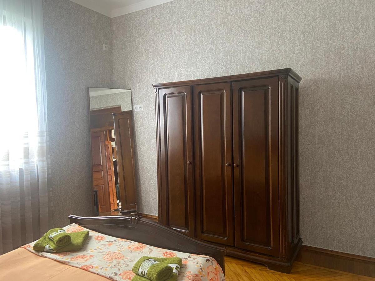 Luka Family Guest House Batumi Ngoại thất bức ảnh