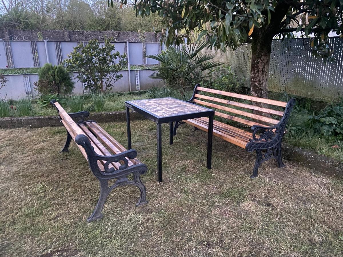 Luka Family Guest House Batumi Ngoại thất bức ảnh
