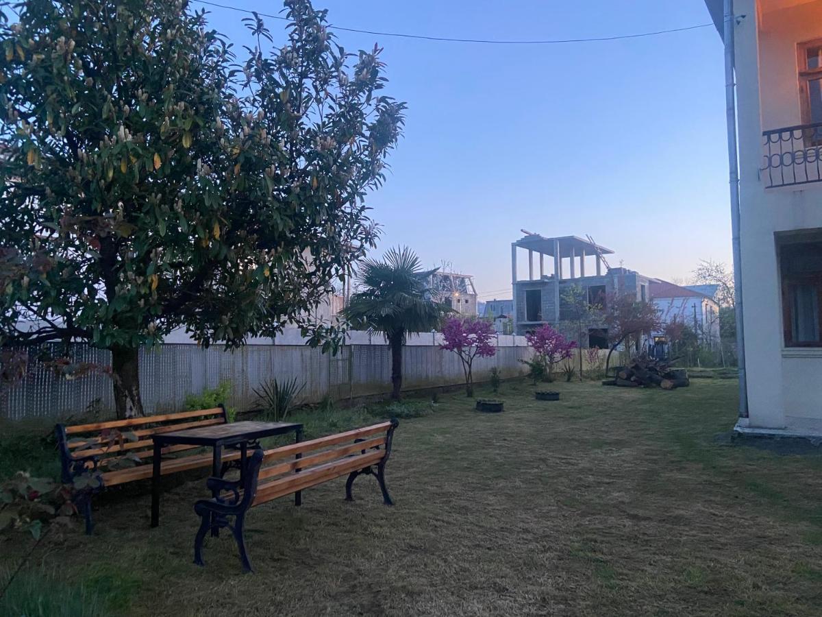 Luka Family Guest House Batumi Ngoại thất bức ảnh